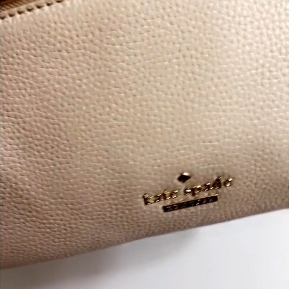 Kate Spade beautiful Like New Condition - Picture 8 of 9